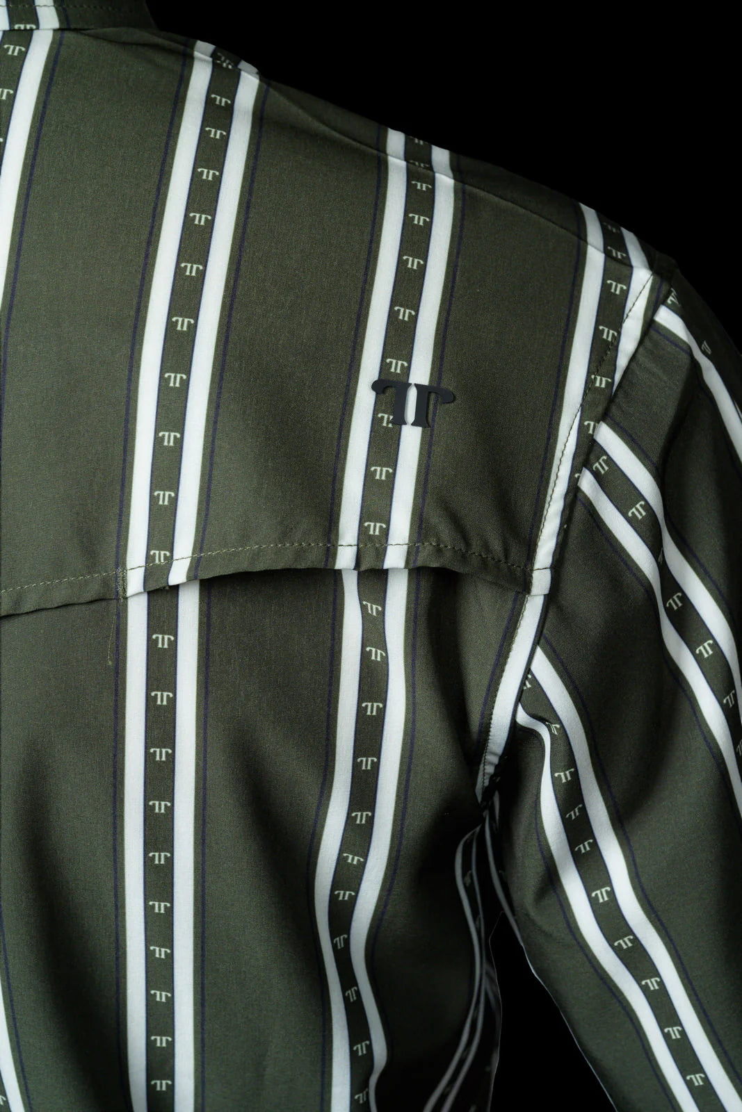 THE TUCKER IN GREEN - SHORT SLEEVE SNAP- Ferrell Brand