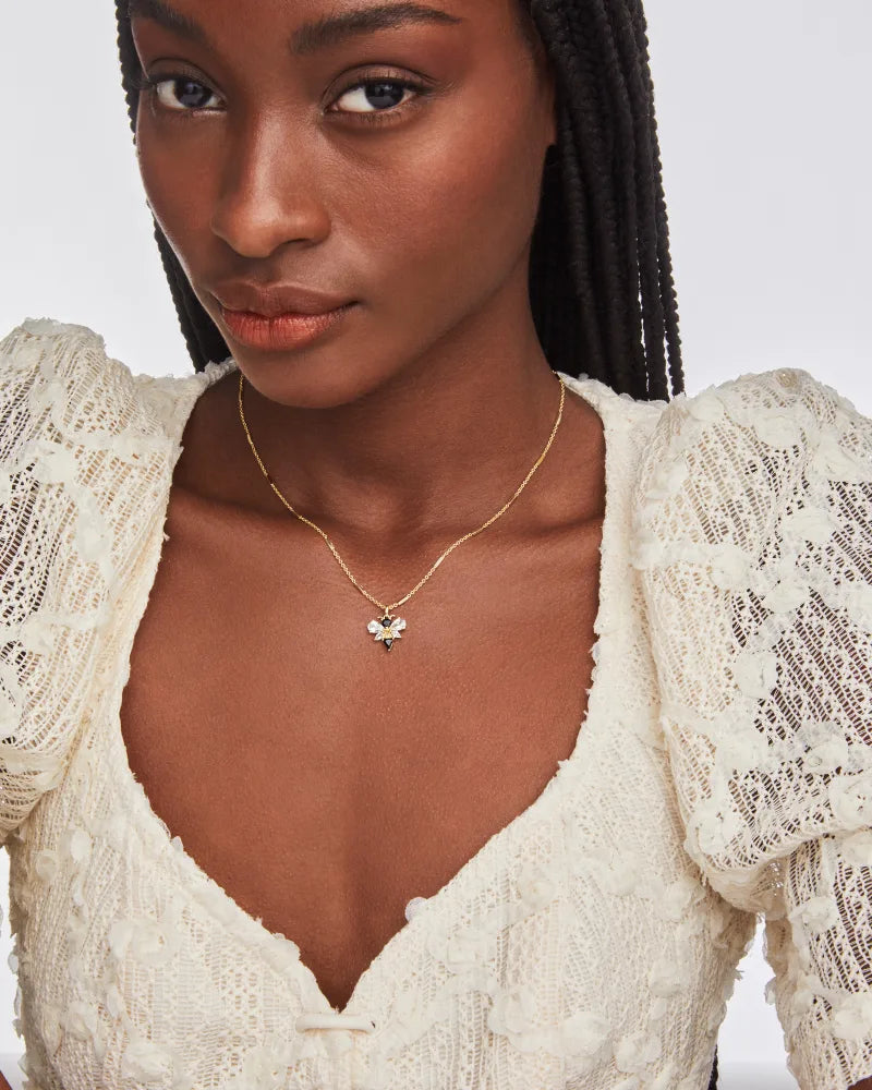 Kendra Scott Bee Short Pendant Necklace
