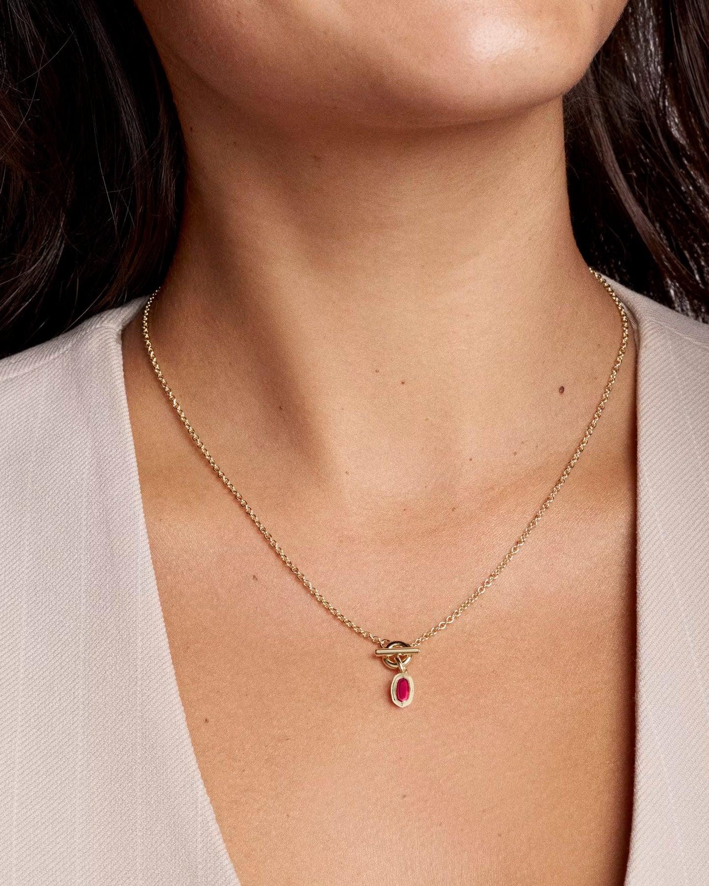 Kendra Scott Mini Elisa Toggle Gold Short Pendant Necklace Carmine Red Illusion