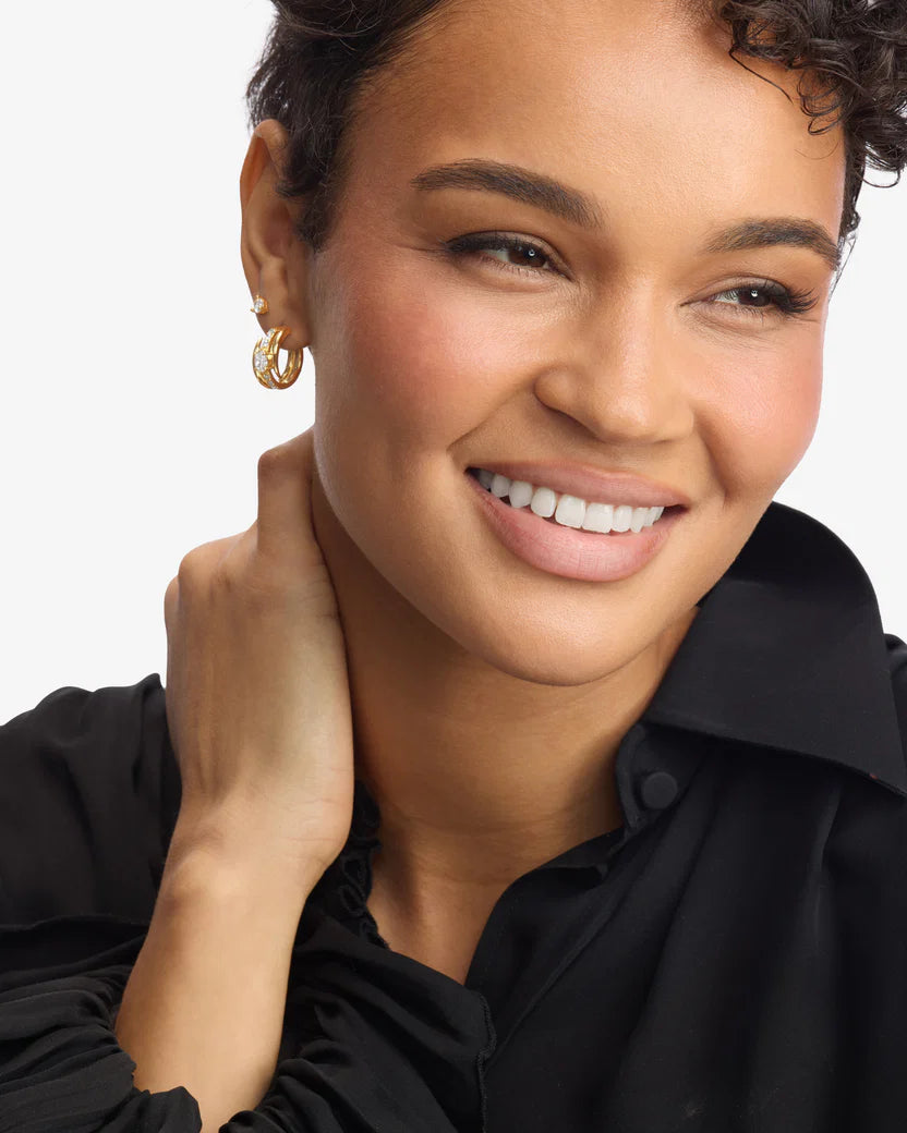 Melinda Maria She's on Point Pavé Lasso Huggies Gold|White Diamondettes