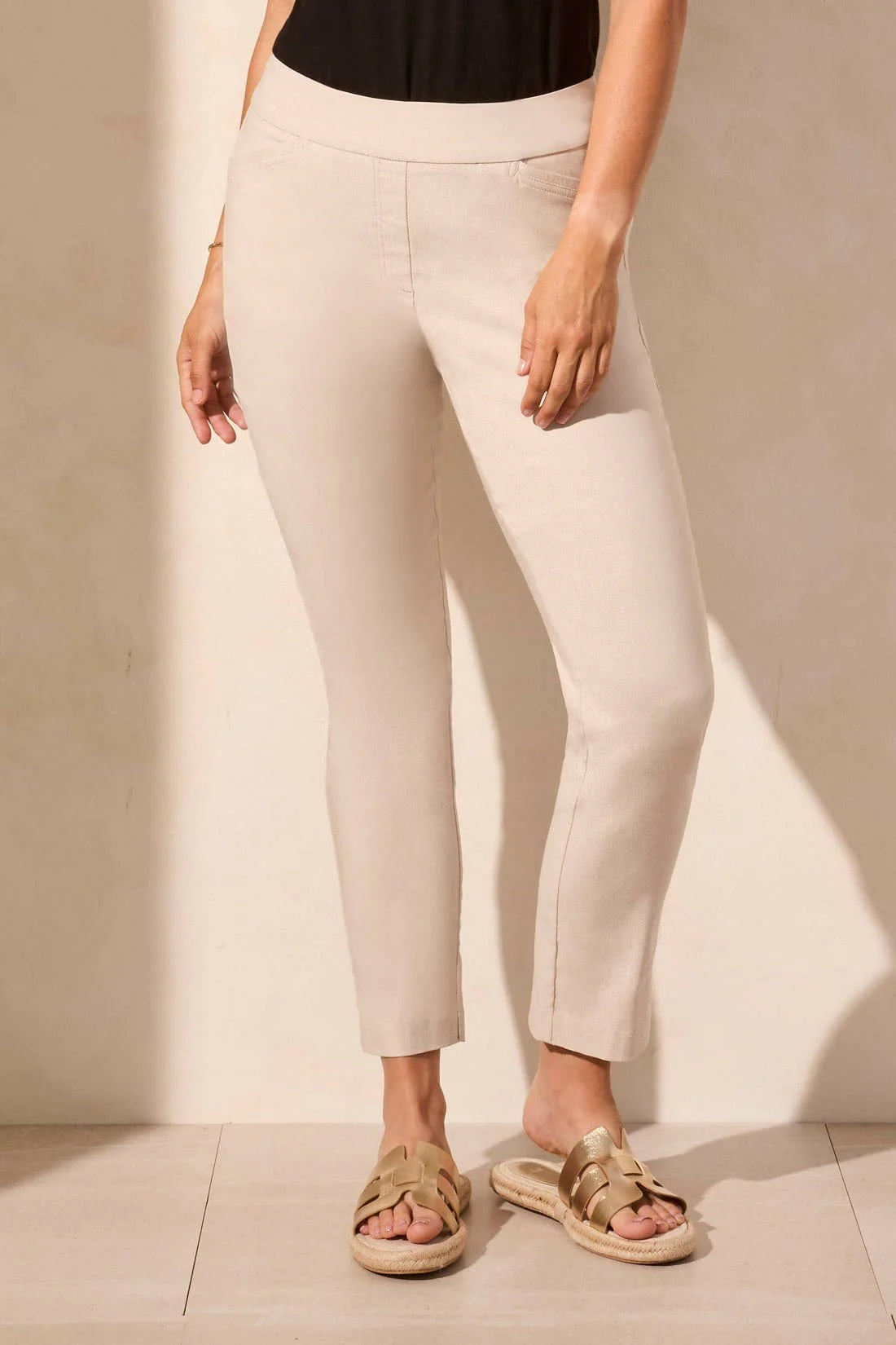 TRIBAL FLATTEN IT® PULL-ON ANKLE PANT WITH BACK SEAM