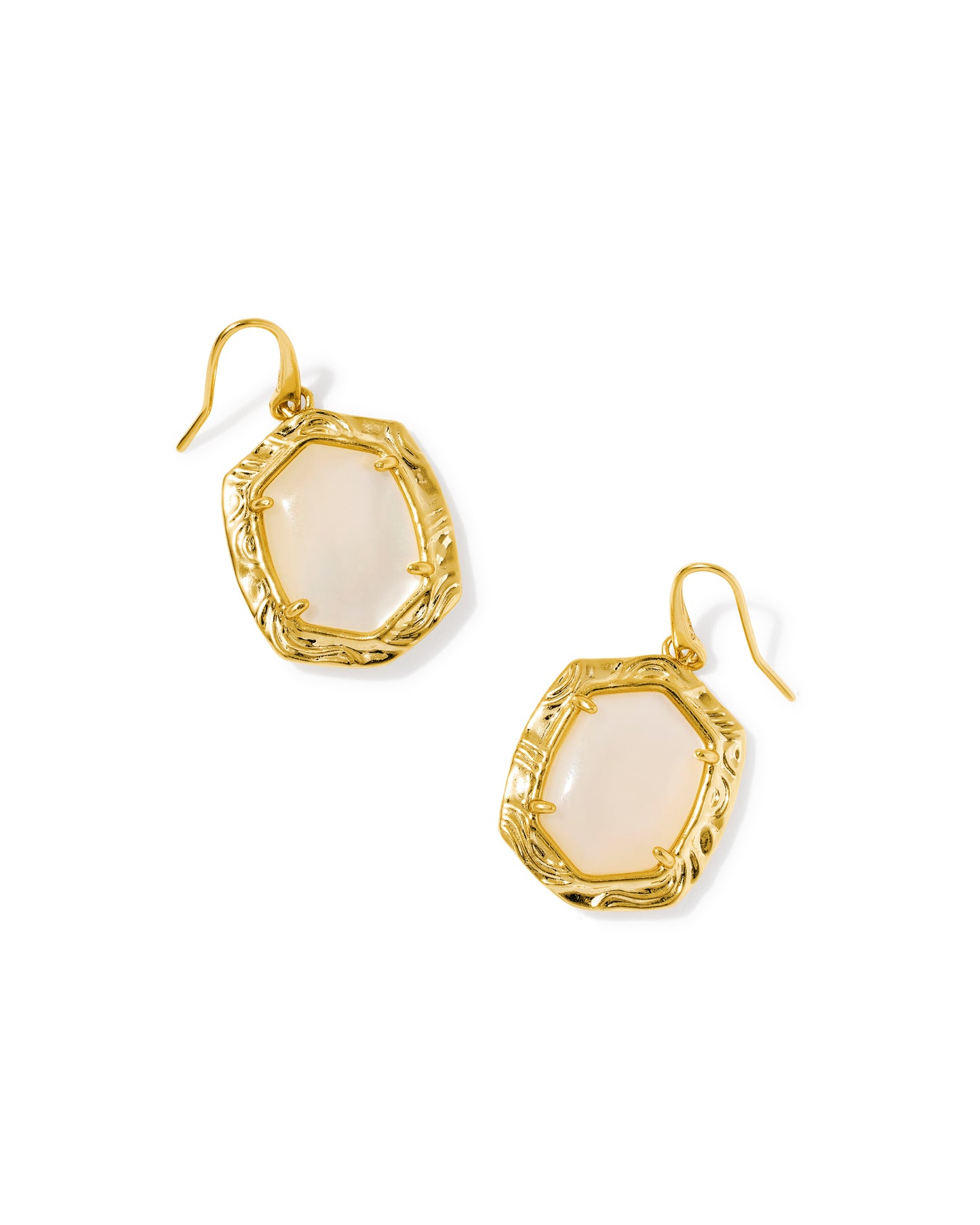 Kendra Scott TIGER STRIPED DAPHNE DROP EARRINGS NATURAL MOTHER OF PEARL
