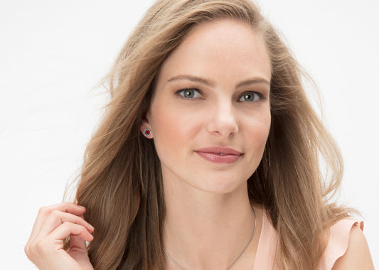 Twinkle Garnet Mini Post