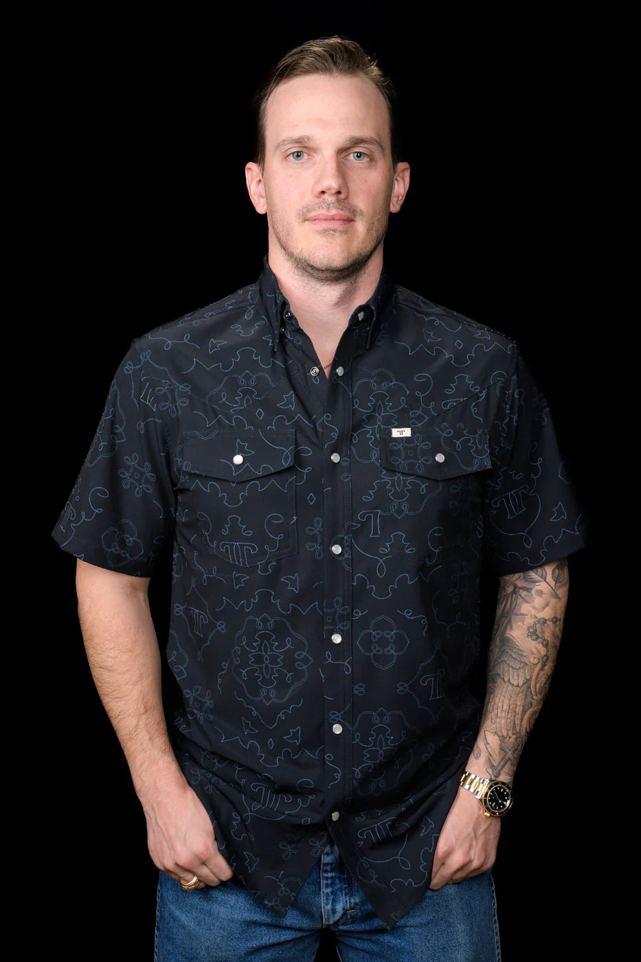Ferrell Brand THE CARSON IN BLACK SHORT SLEEVE SNAP