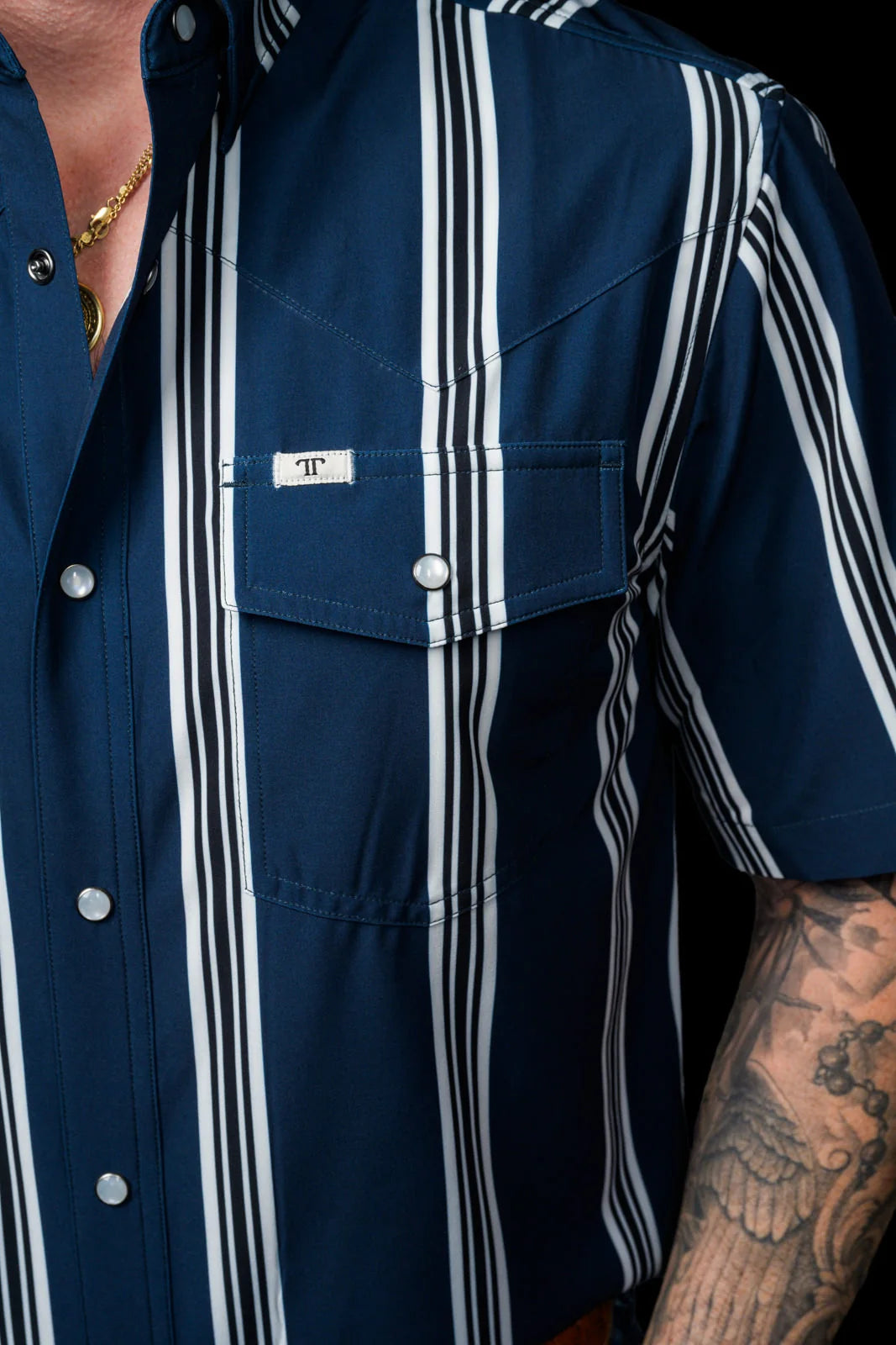 Ferrell THE HATFIELD SHORT SLEEVE PEARL SNAP SHIRT IN BLUE