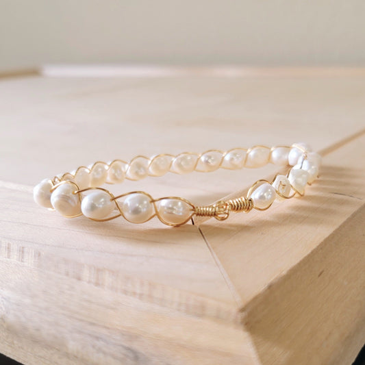**Genuine Freshwater Pearl Beaded Wire Wrapped Bracelet 800ga