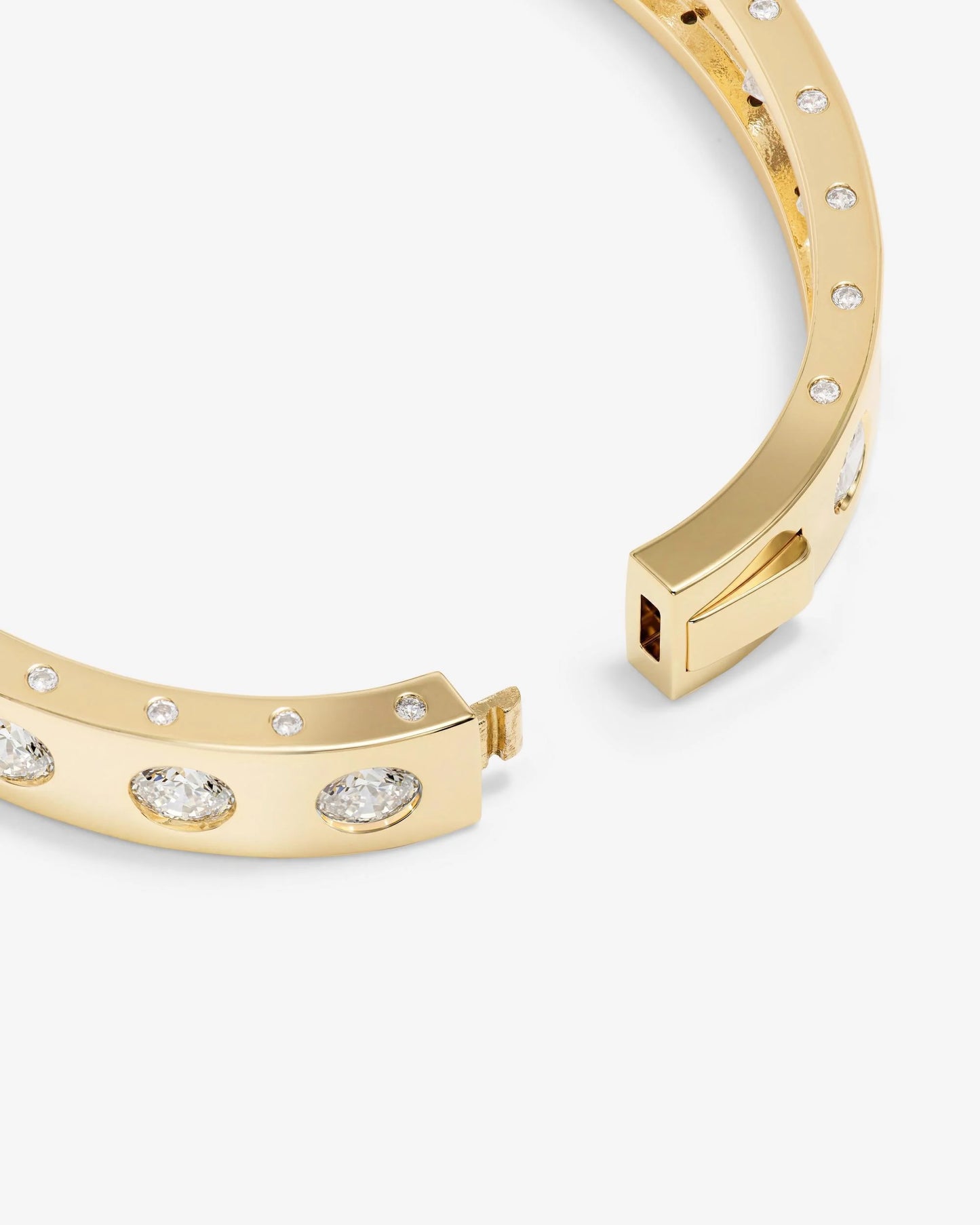 Melinda Maria Ashley Rodeo Lock Cuff 9mm Gold|White Diamondettes