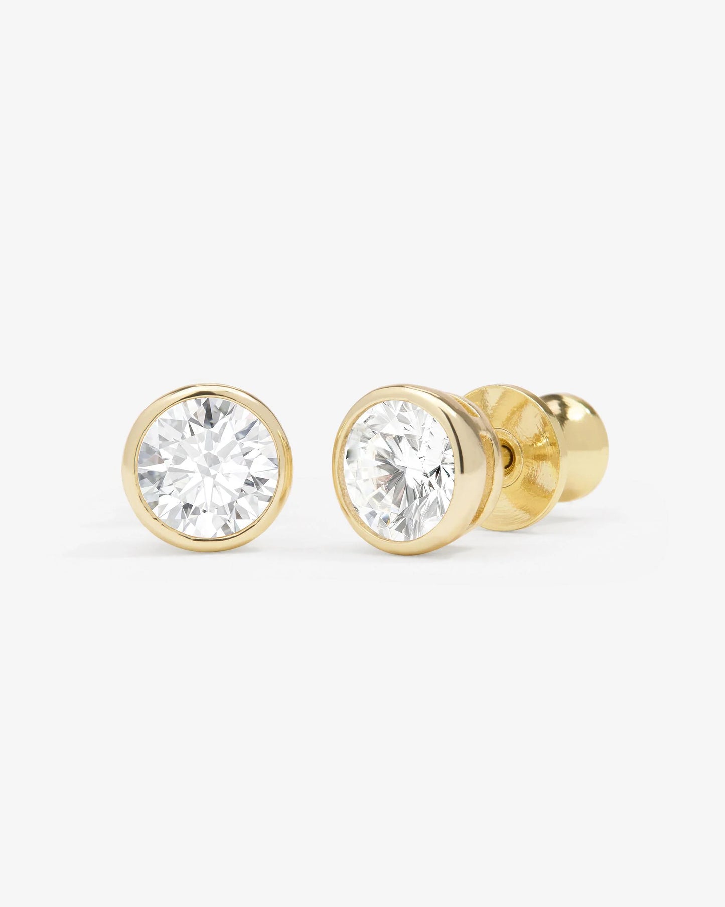 Melinda Maria Baroness 6mm Studs