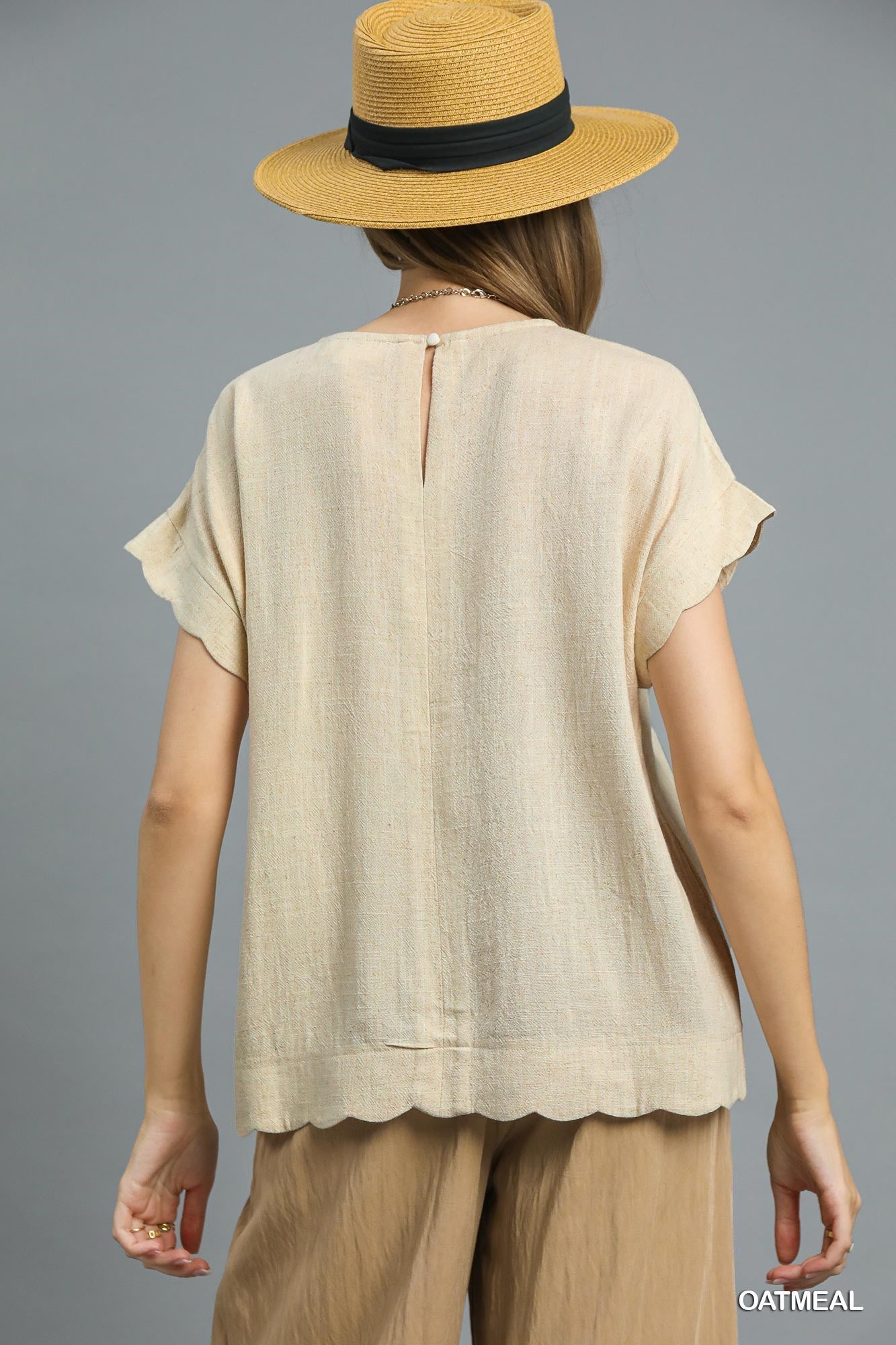 Scallop Top (Red or Oatmeal)