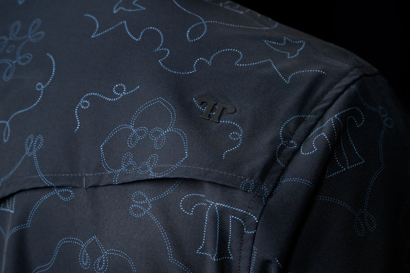 Ferrell Brand THE CARSON IN BLACK SHORT SLEEVE SNAP