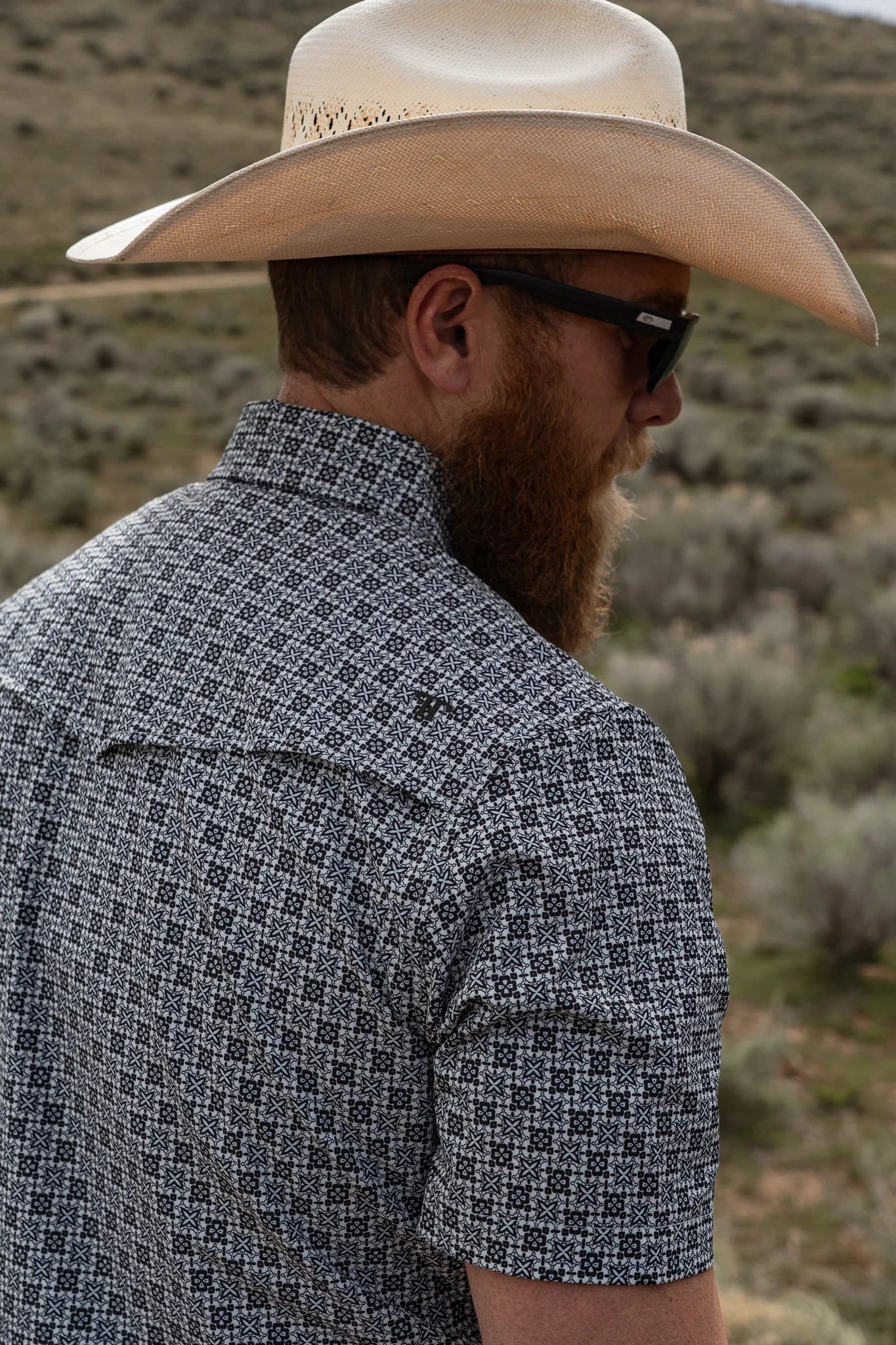Ferrell THE COLTON IN BLUE - SHORT SLEEVE SNAP