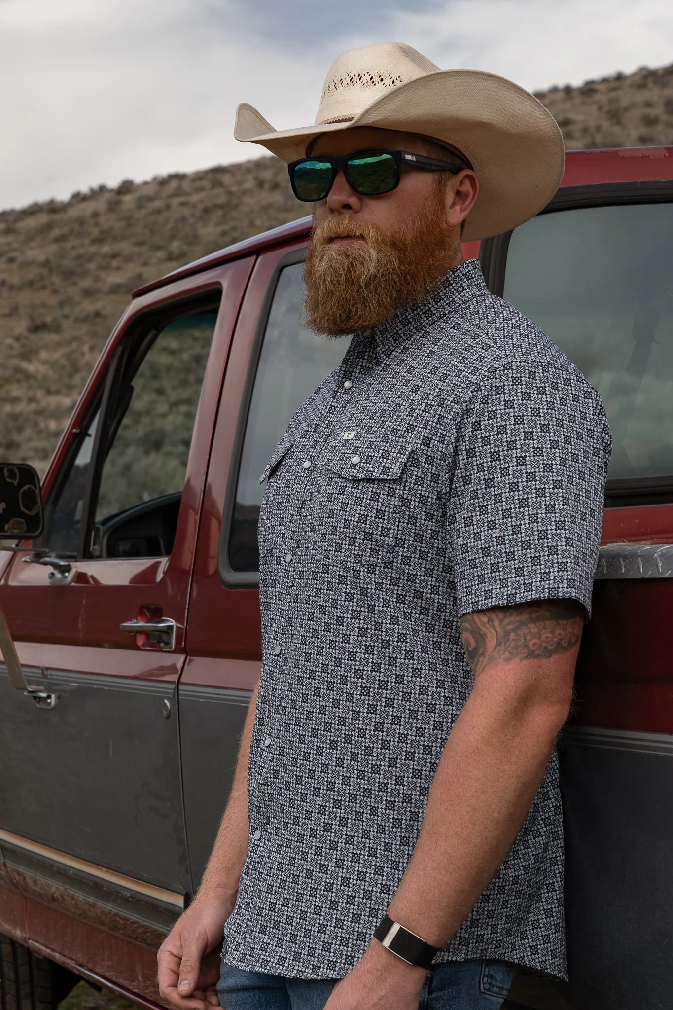 Ferrell THE COLTON IN BLUE - SHORT SLEEVE SNAP