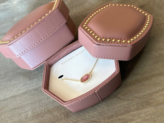 Kendra Scott ELISA NECKLACE JEWELRY BOX GIFT SET GOLD DARK MAUVE ILLUSION