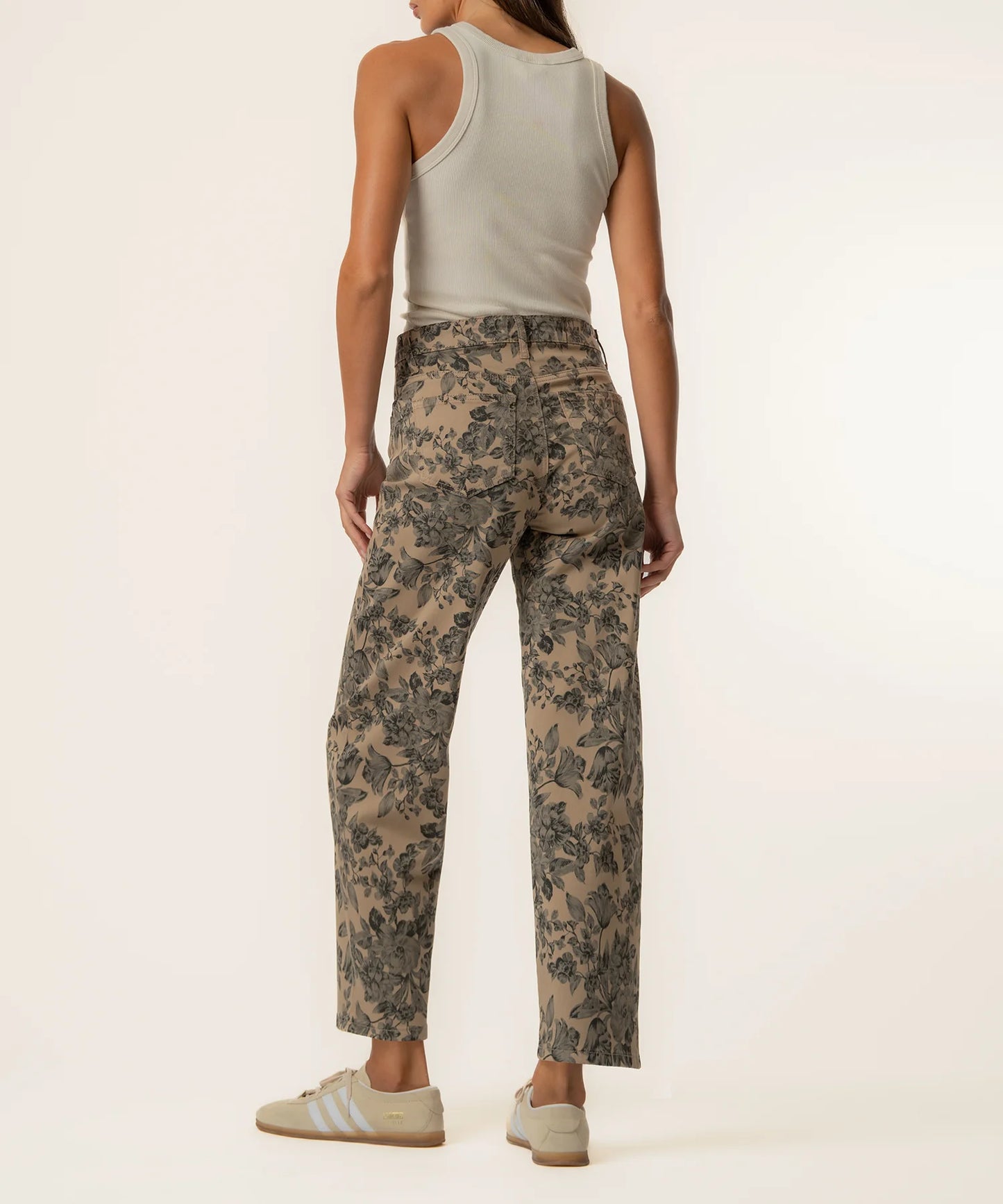 Kut from the Kloth Ashton Twill High Rise Relaxed Leg in Sand