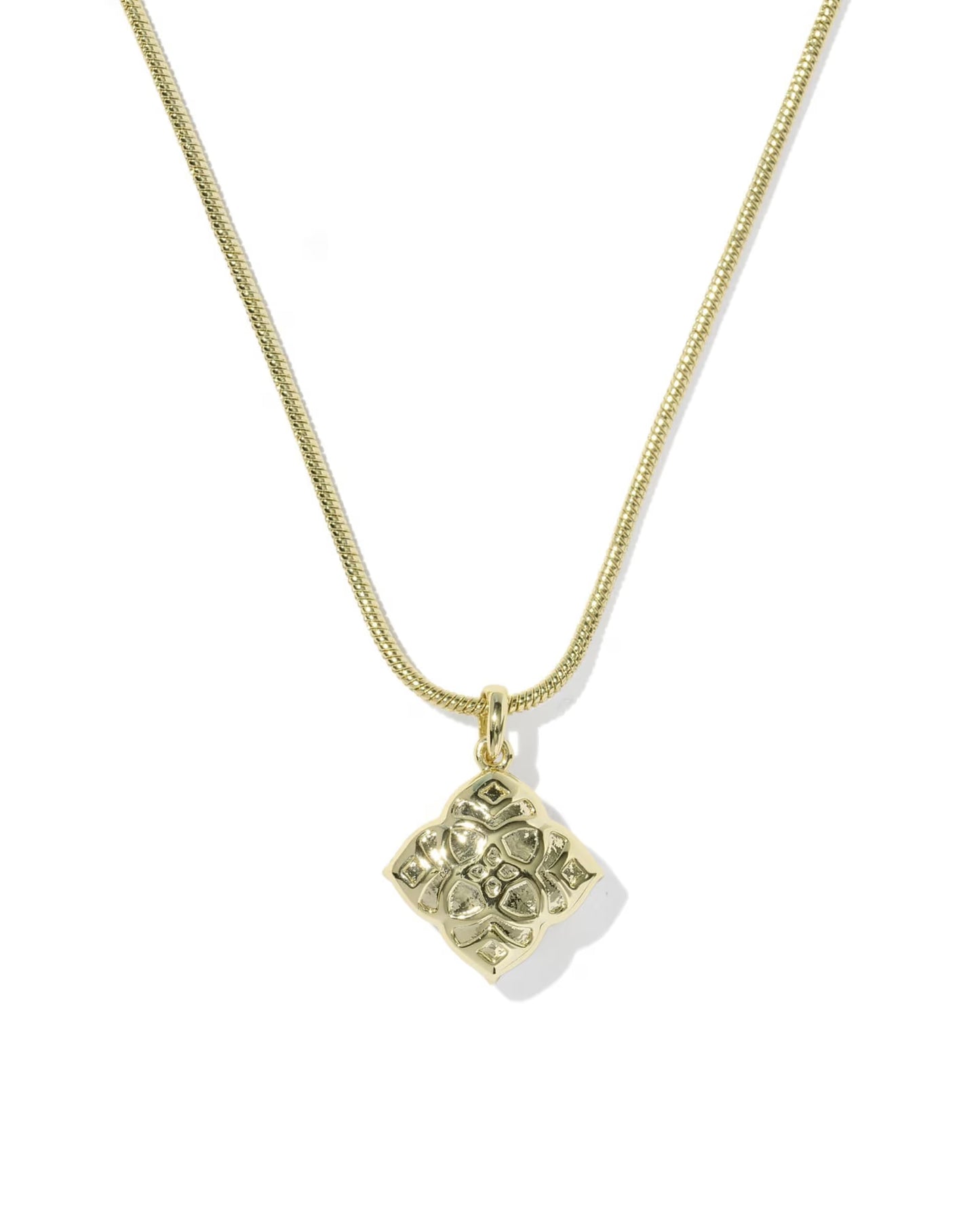 Kendra Scott Dira Pearl Gold Short Pendant Necklace
