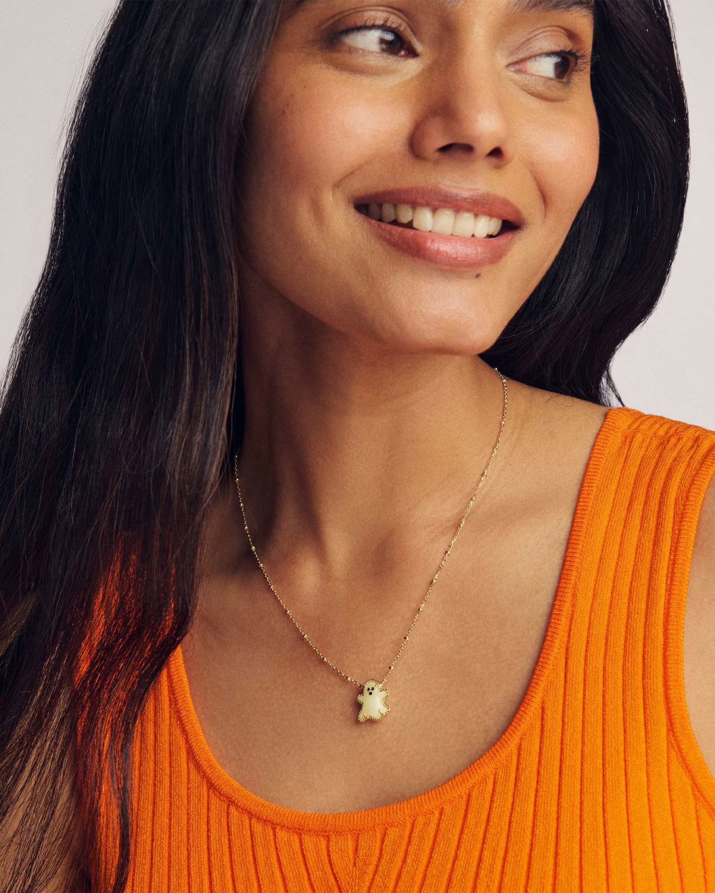 Kendra Scott Ghost Short Pendant Necklace - GLOW-IN-THE-DARK