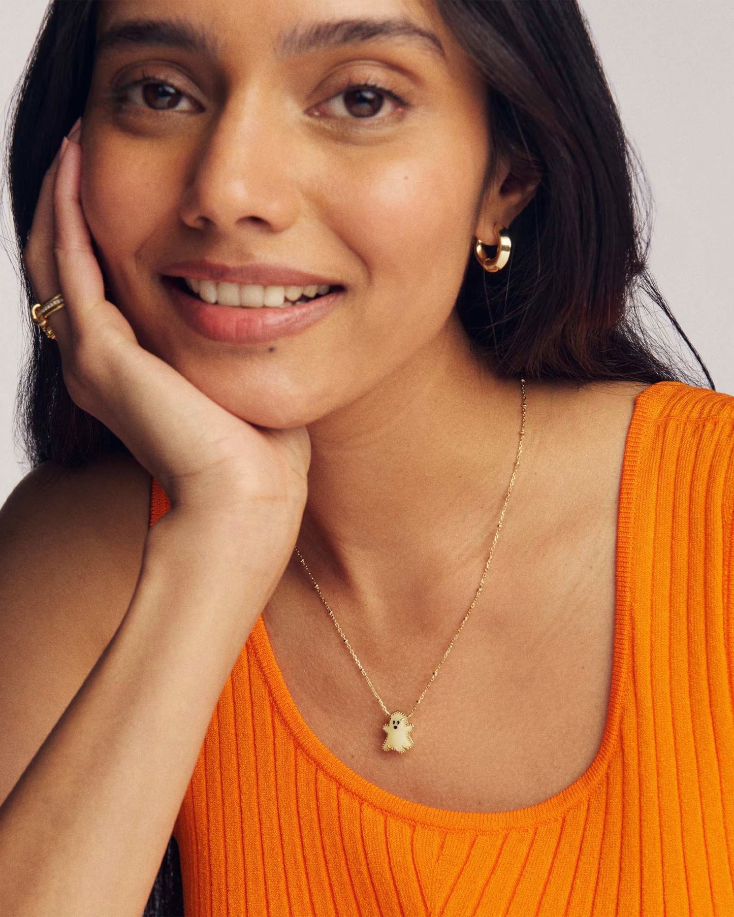 Kendra Scott Ghost Short Pendant Necklace - GLOW-IN-THE-DARK