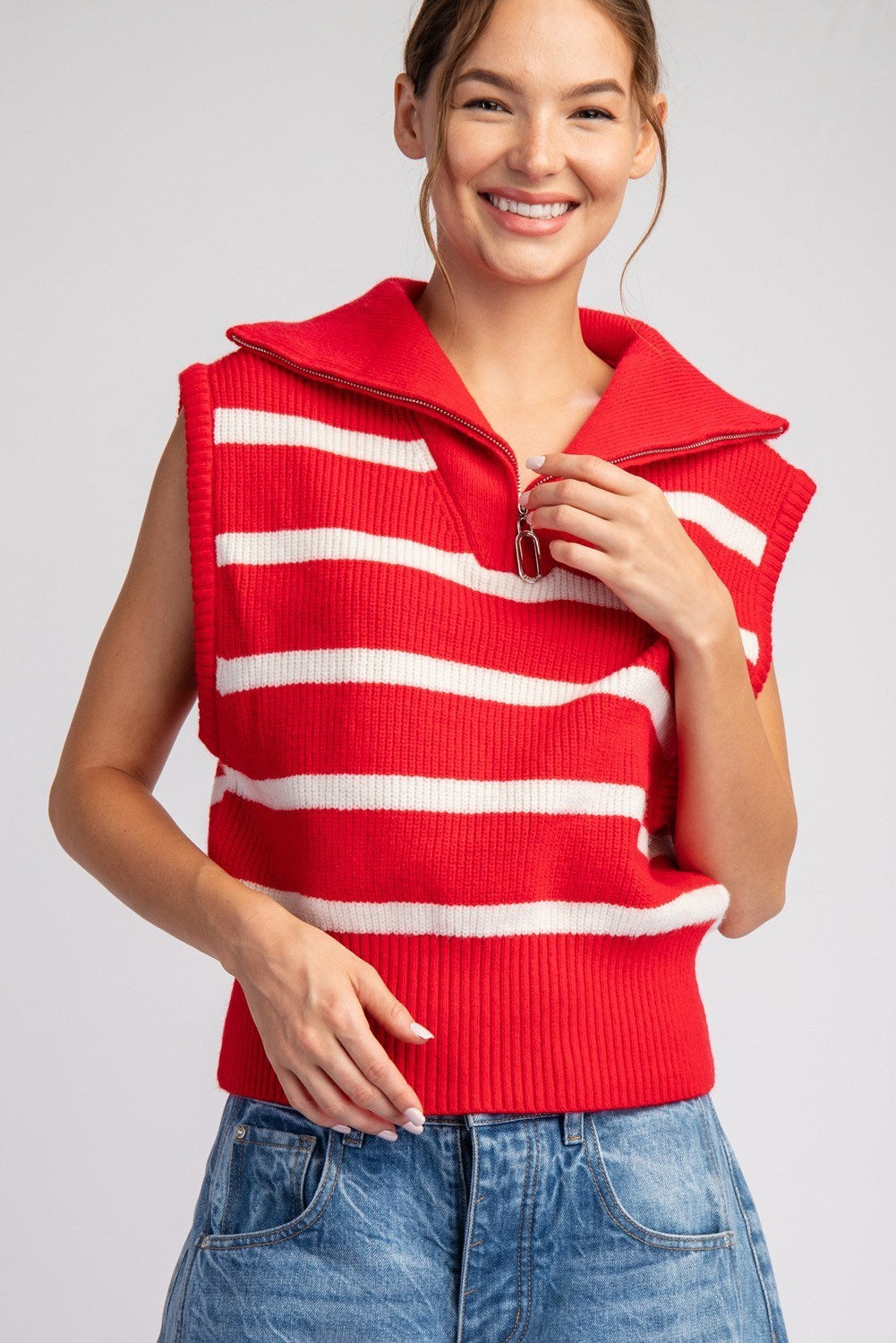 School Spirit STRIPED SLEEVELESS SWEATER PULLOVER