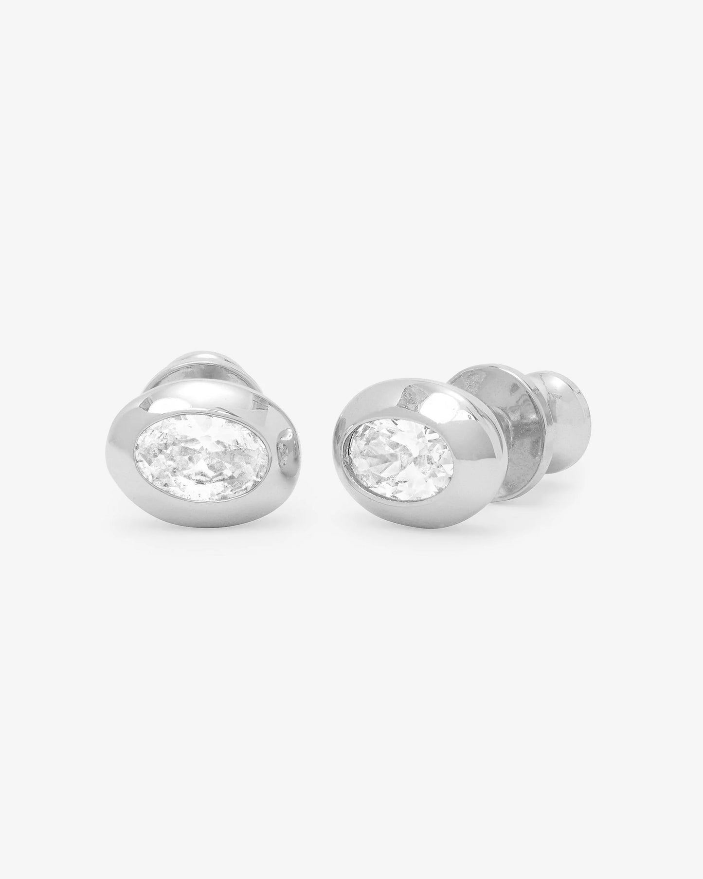 She's a Boss Studs 6MM (Gold or Silver)
