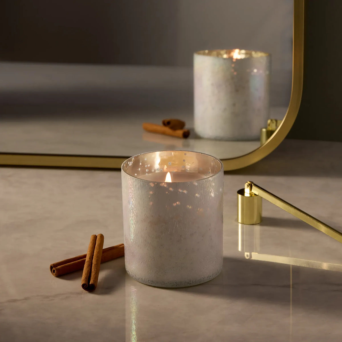 Capri-Blue Cinnamon Cortado Winter Bazaar Boxed Tumbler Candle