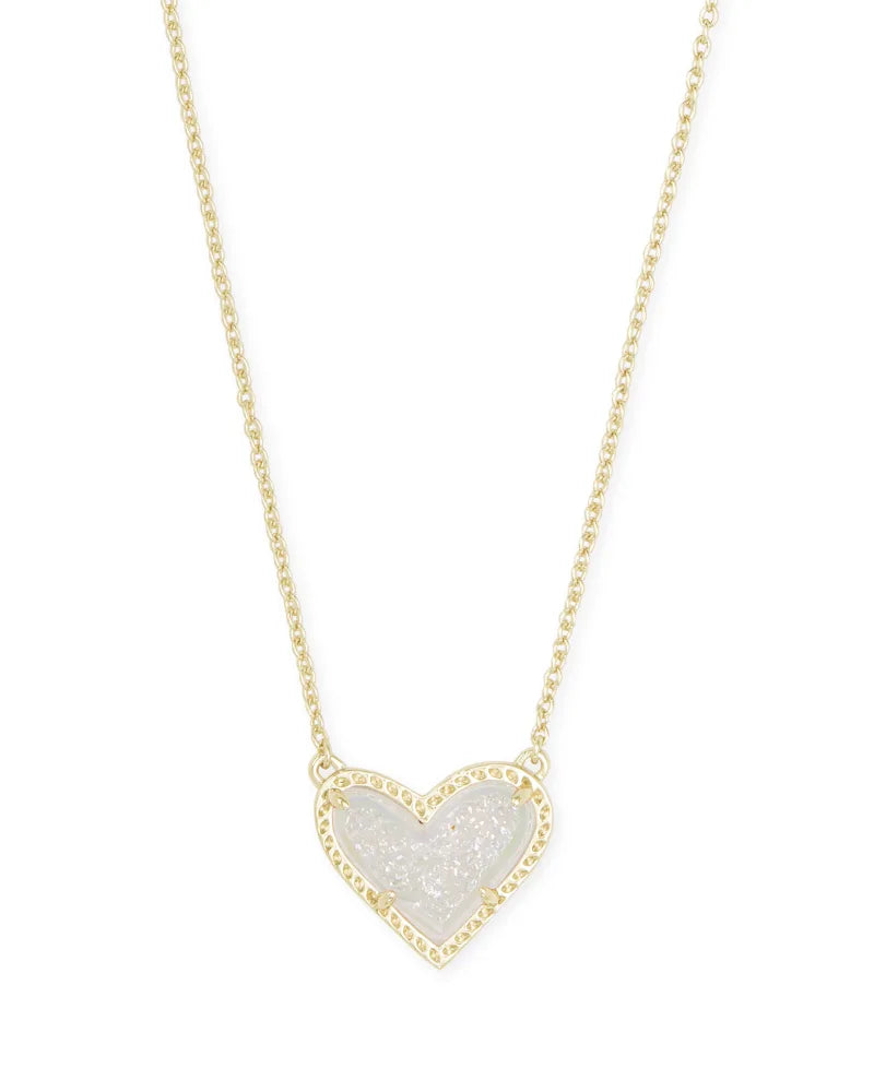 Kendra Scott Ari Heart Gold Pendant Necklace (Multiple Colors)