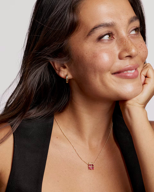 Kendra Scott Present Gold Short Pendant Necklace