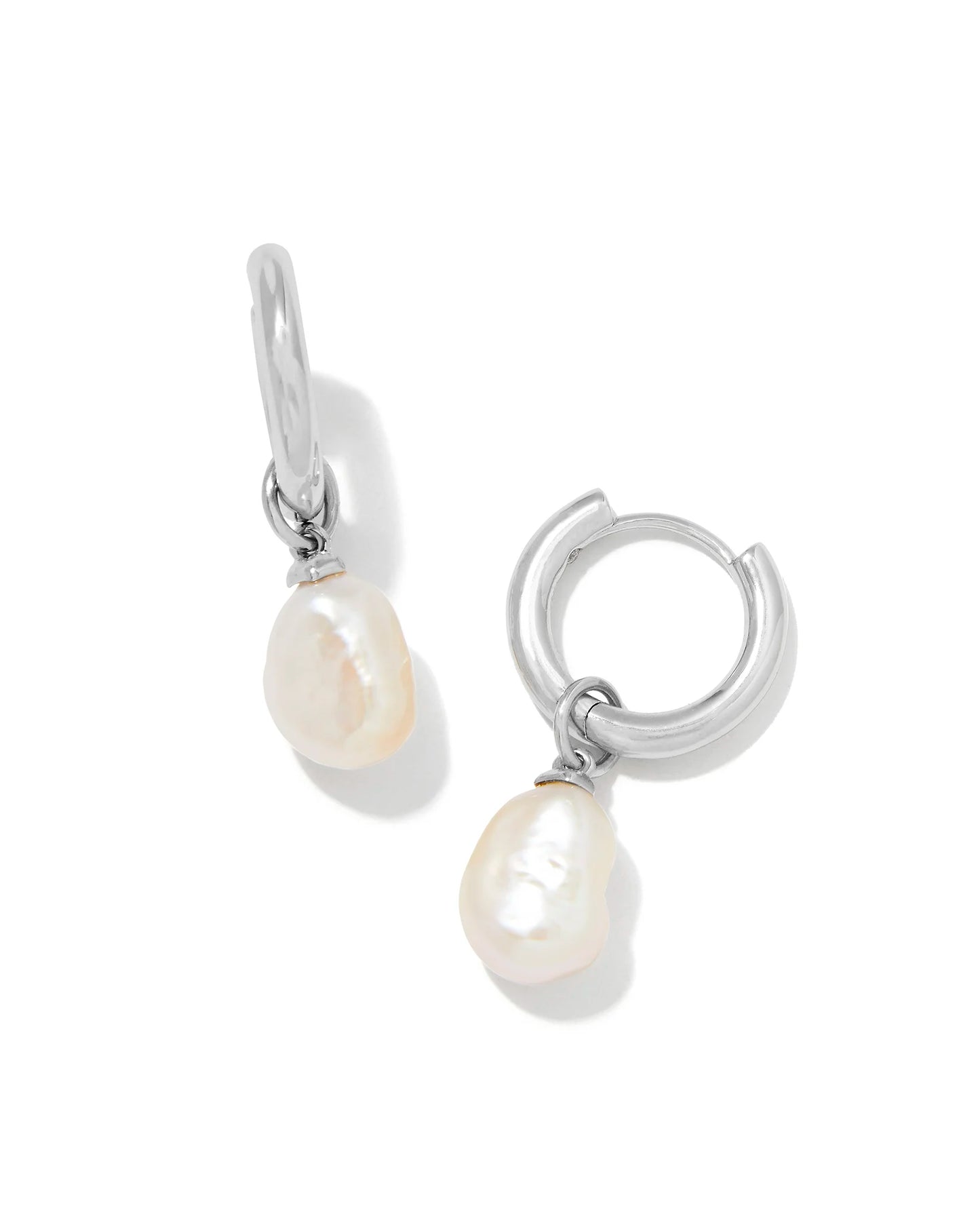 Kendra Scott Willa Pearl Huggie Earrings White Pearl (Silver or Gold)