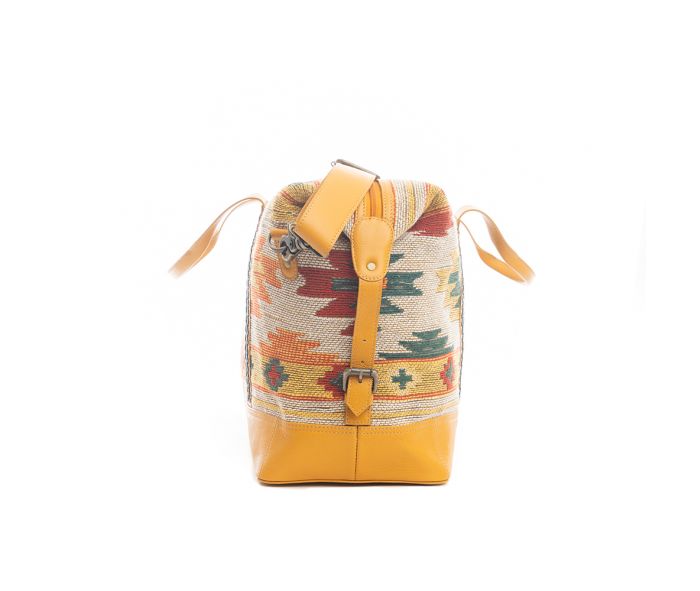 Tierra Fuerte Traveller Bag