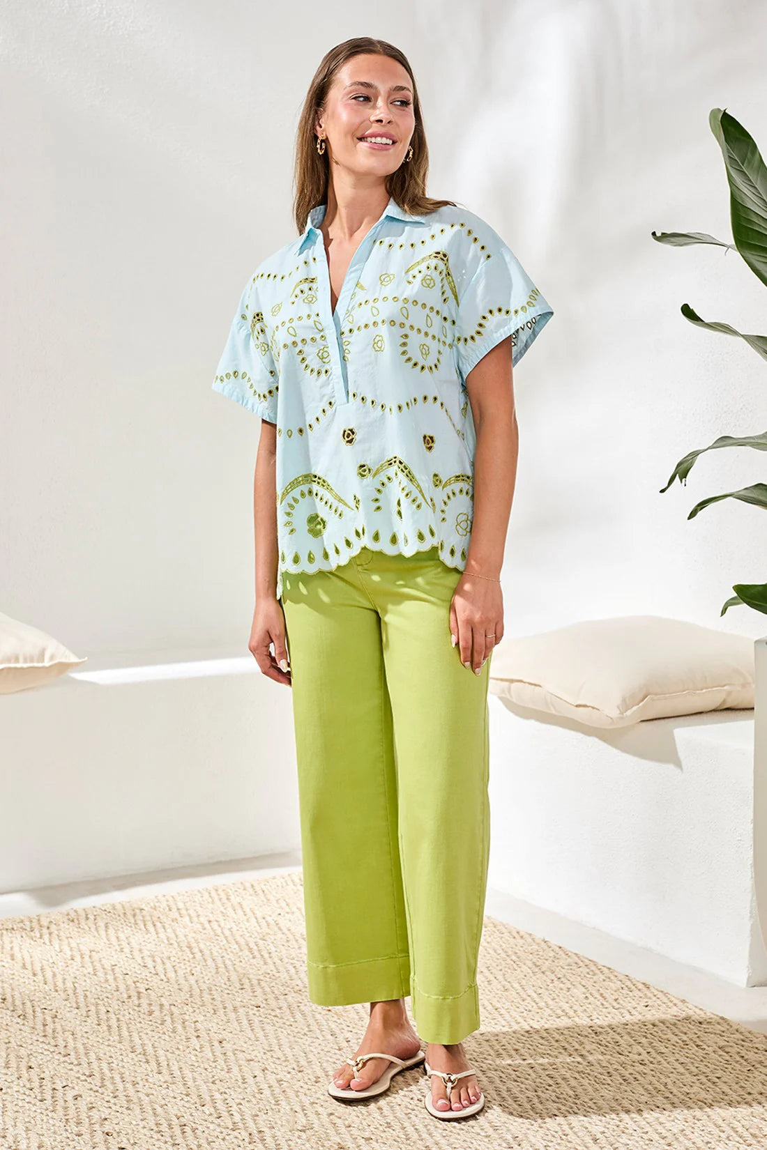 TRIBAL EMBROIDERED POPLIN SHORT SLEEVE BLOUSE