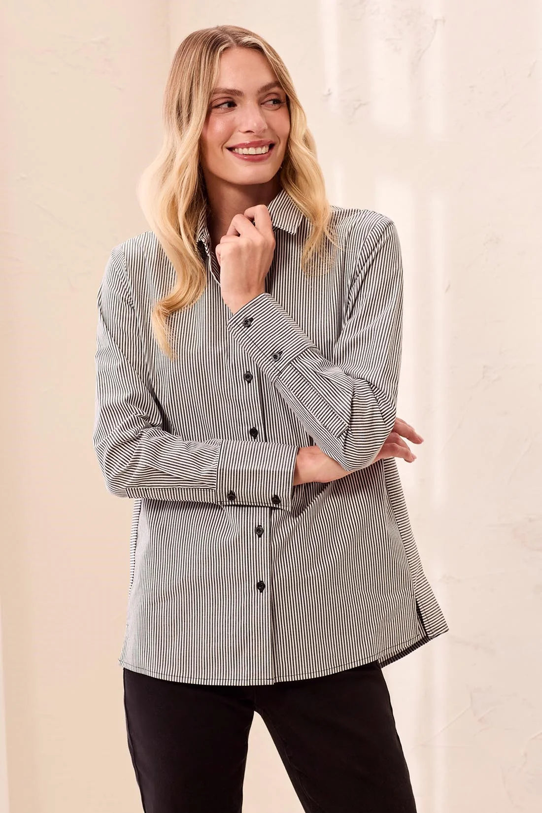 TRIBAL Striped Stretch Poplin Long Sleeve Button Front Shirt - Black