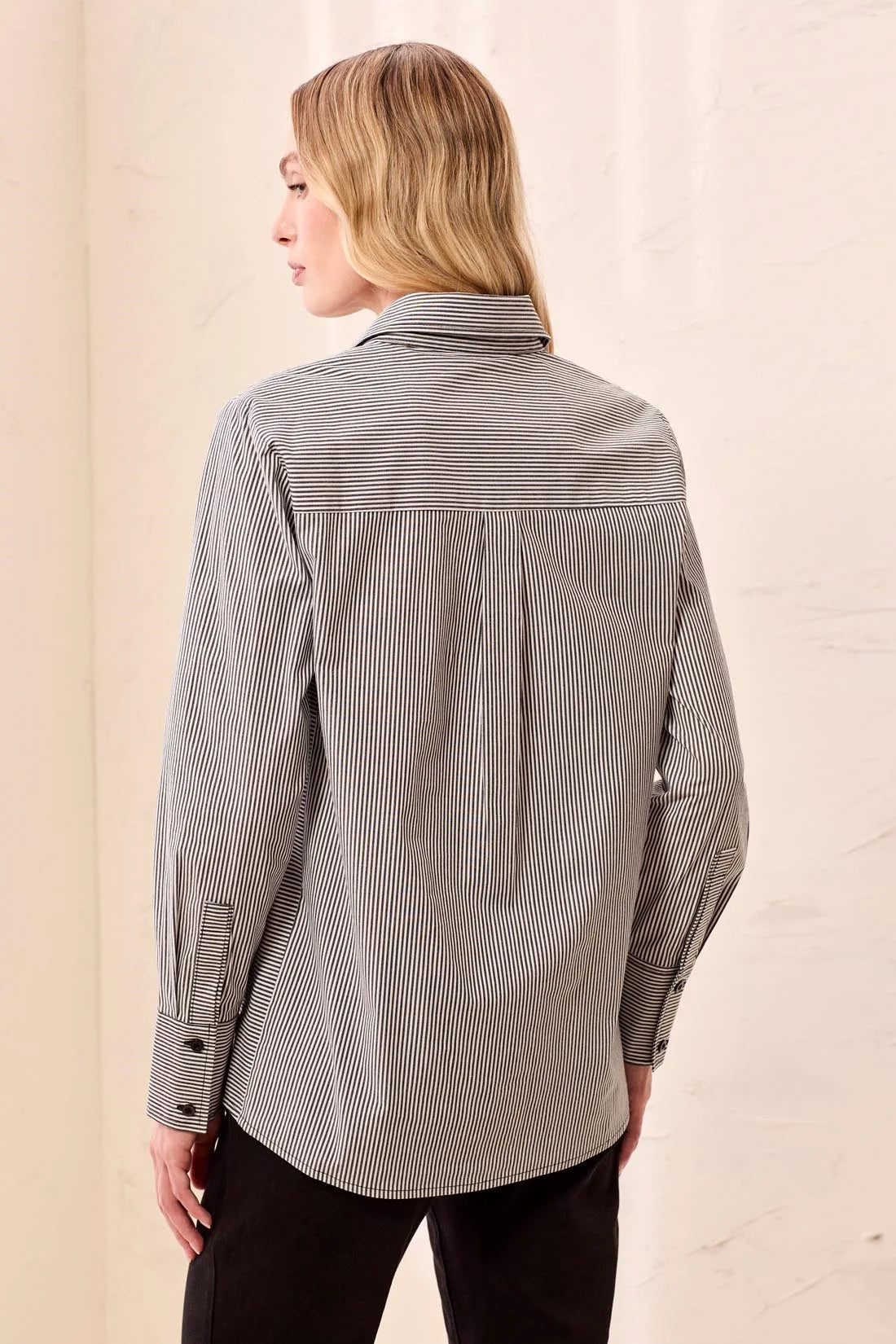 TRIBAL Striped Stretch Poplin Long Sleeve Button Front Shirt - Black