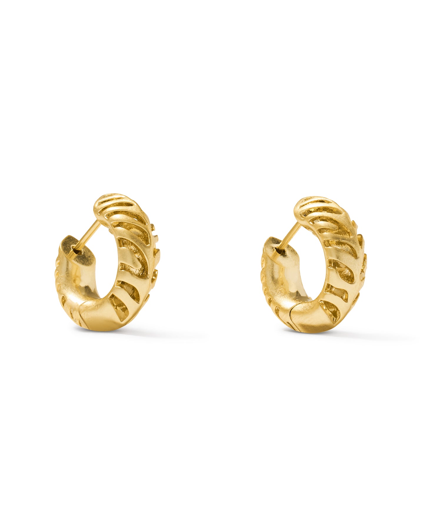 Kendra Scott TIGER STRIPED MIKKI HUGGIE EARRINGS GOLD