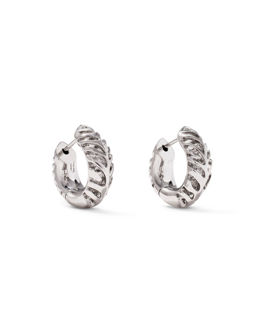 Kendra Scott TIGER STRIPED MIKKI HUGGIE EARRINGS Silver