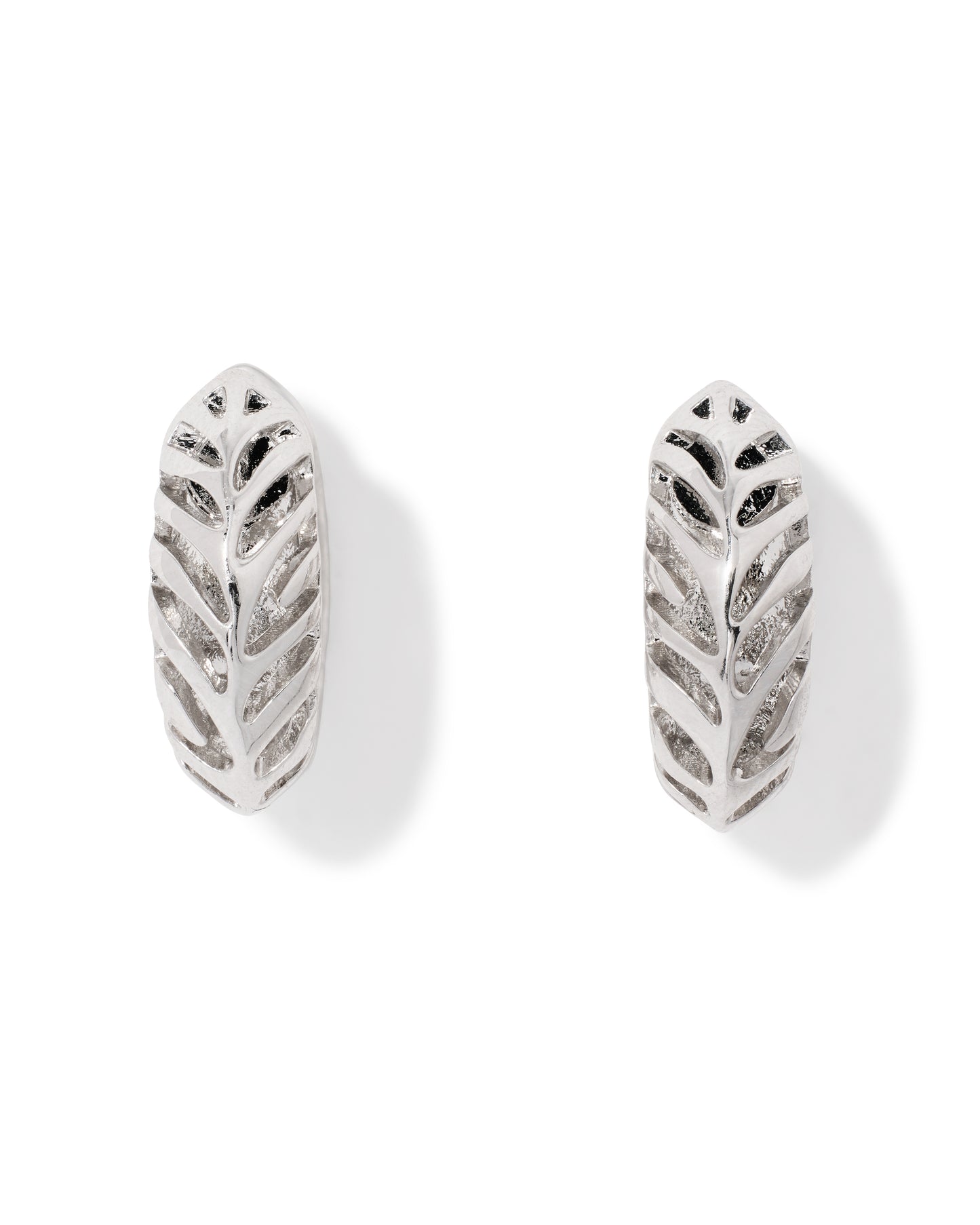 Kendra Scott TIGER STRIPED MIKKI HUGGIE EARRINGS Silver