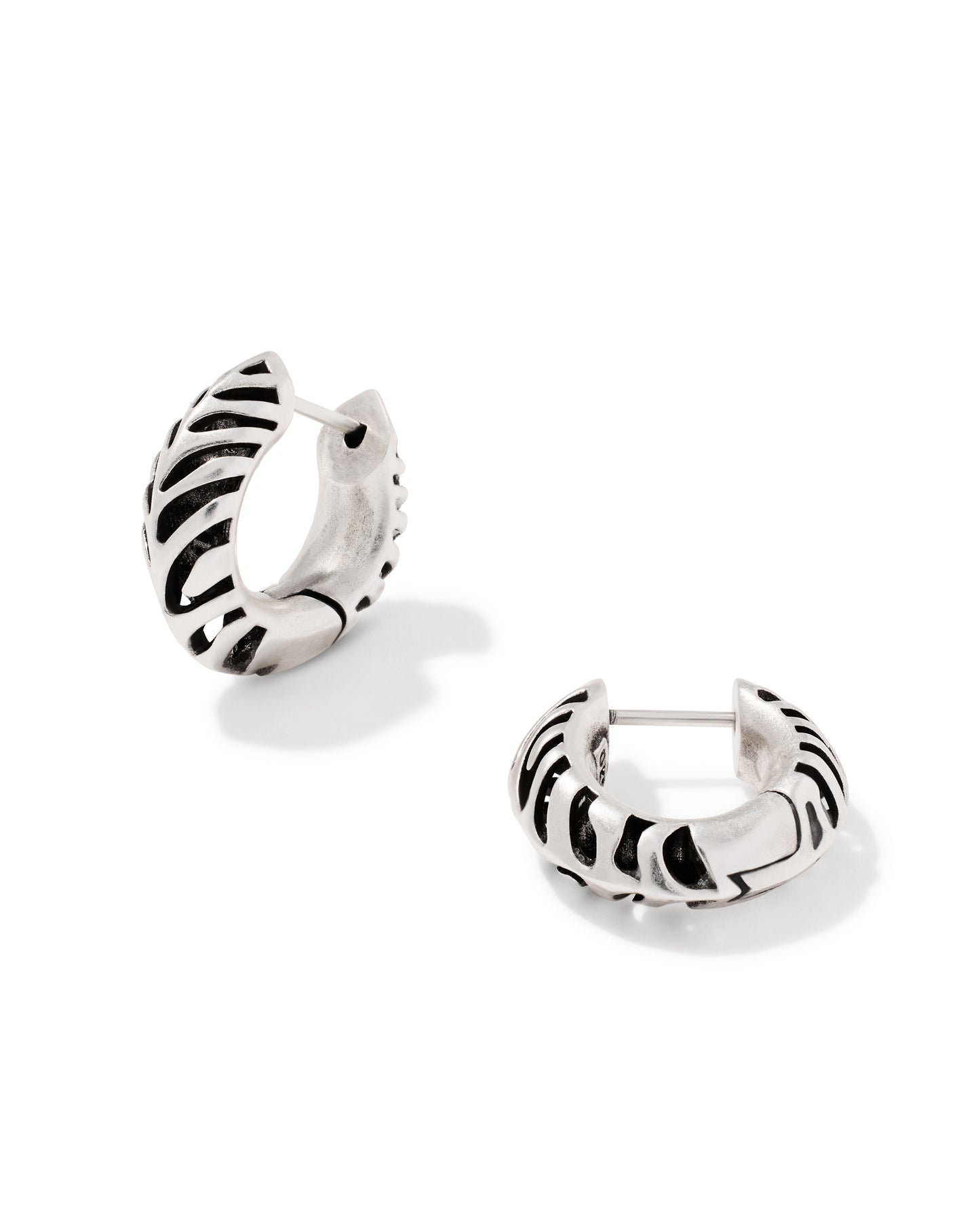 Kendra Scott TIGER STRIPED MIKKI HUGGIE EARRINGS VINTAGE SILVER