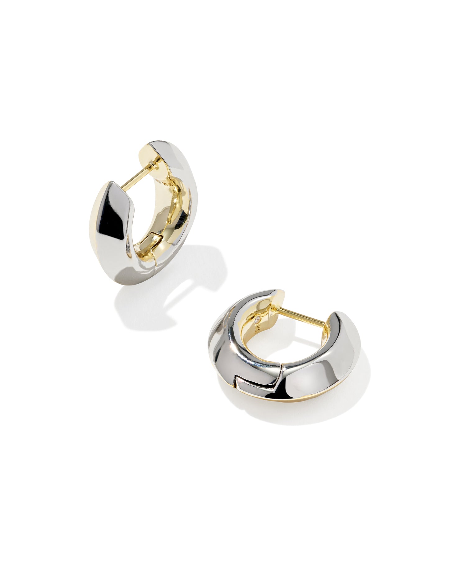 Kendra Scott MIKKI METAL HUGGIE MIXED METAL