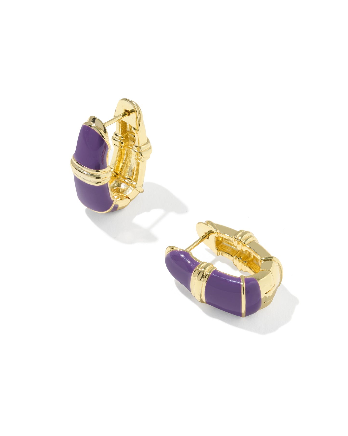 Kendra Scott COURTNEY ENAMELGOLD HUGGIE EARRINGS