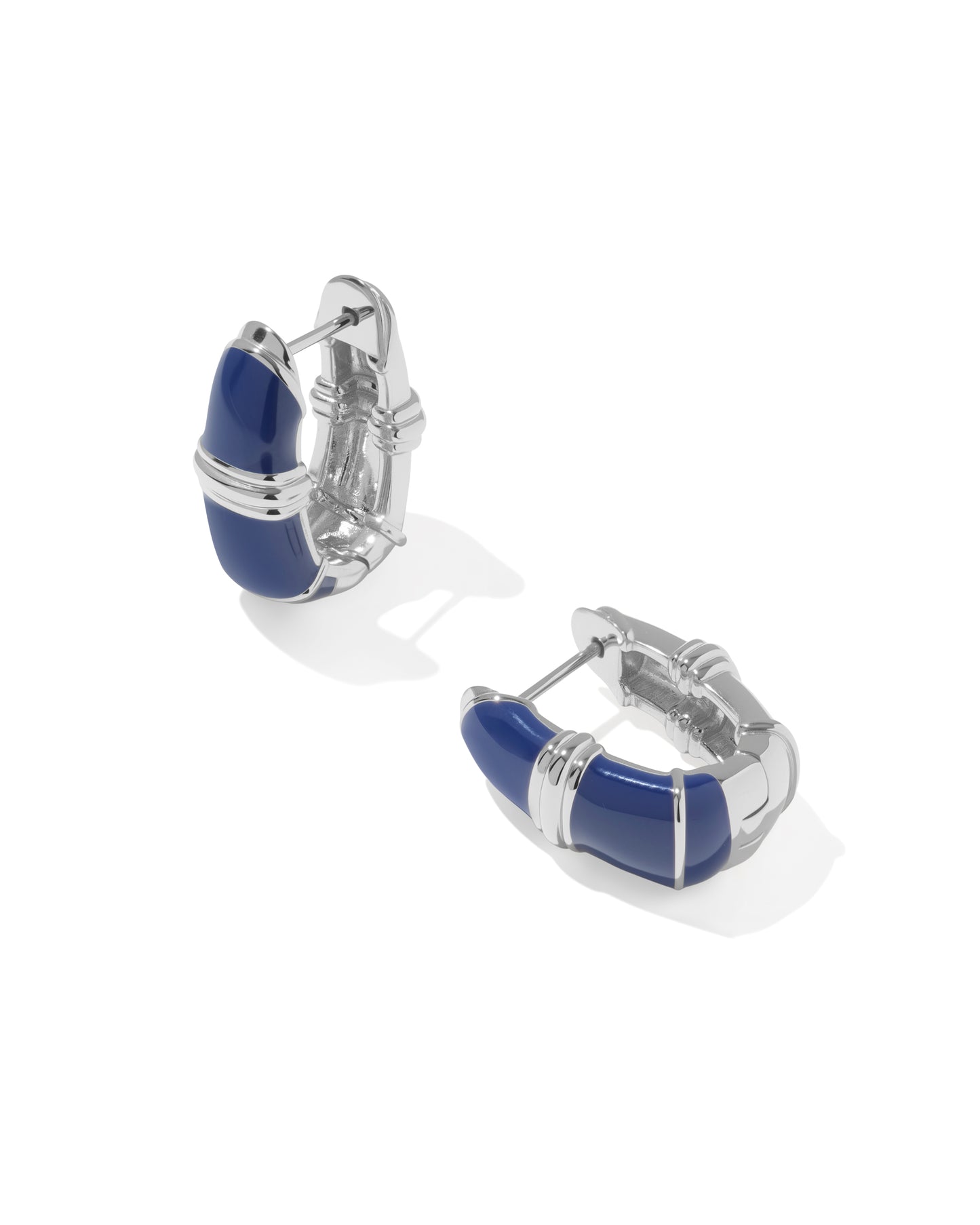 Kendra Scott COURTNEY ENAMEL HUGGIE SILVER EARRINGS
