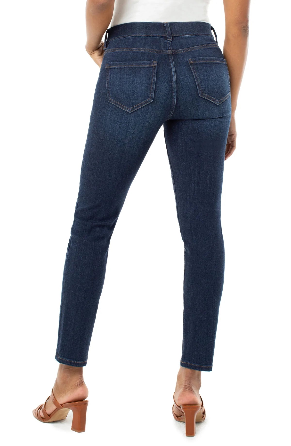 THE GIA GLIDER® SLIM HIGH PERFORMANCE DENIM